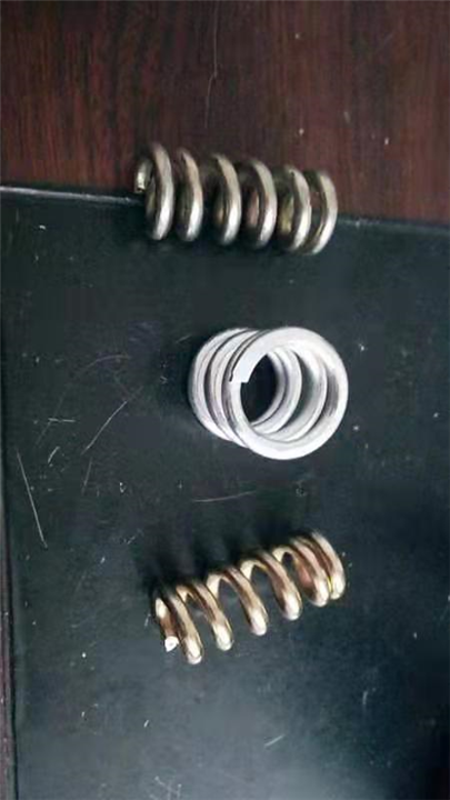 任丘市皓硕金属制品有限公司弹簧系列 