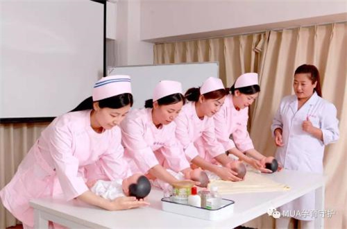 乌鲁木齐月嫂培训哪家正规
