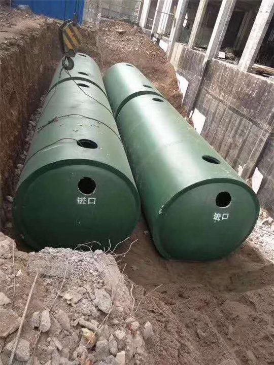 整体式钢筋混凝土化粪池 