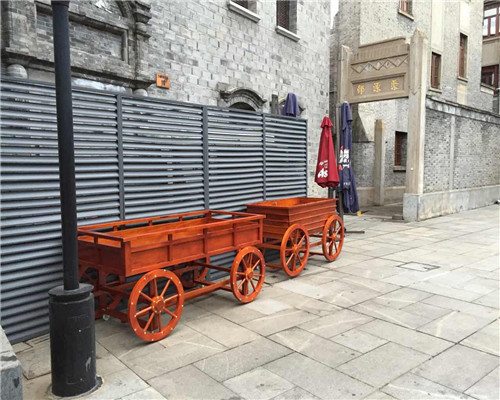 宁波防腐木马车1