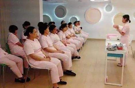 光明保姆服务价格 