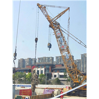 大英吊车租赁检查吊车的吊臂梗阻 