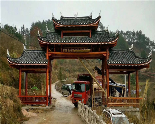 成都防腐木门头 
