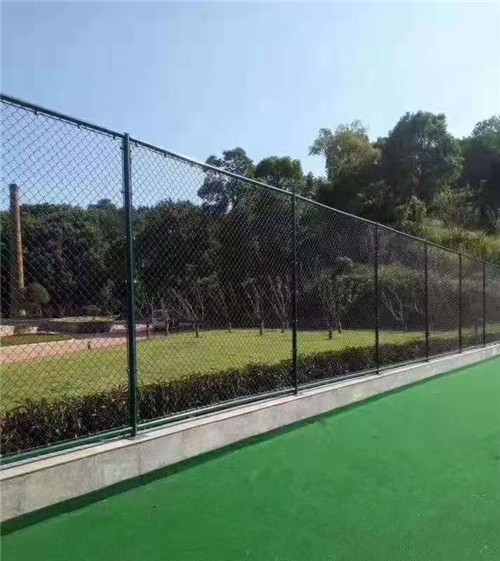 球场围栏 