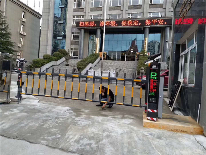 厦门电动门