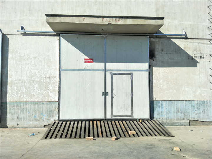 新疆大型工业门 