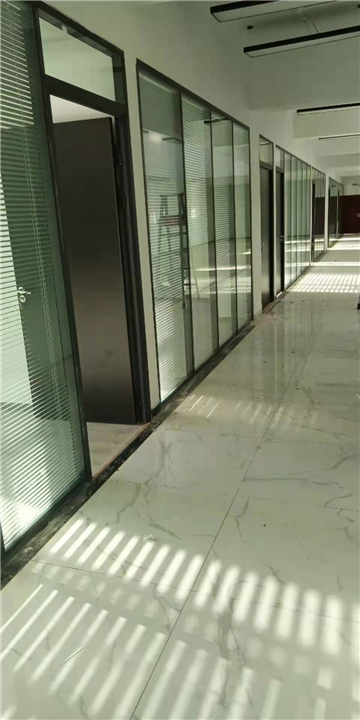 昆明办公玻璃隔断定制