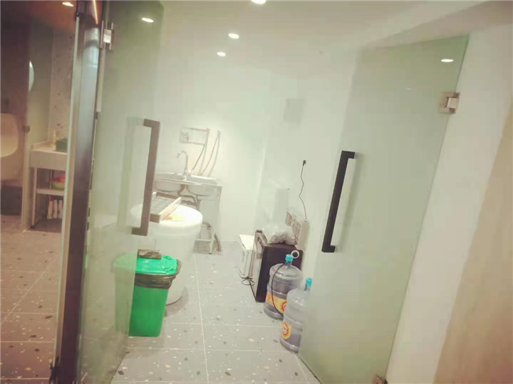 昆明洗手间隔断