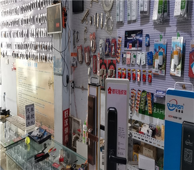 凤凰岭开锁建议换这种锁比较安全