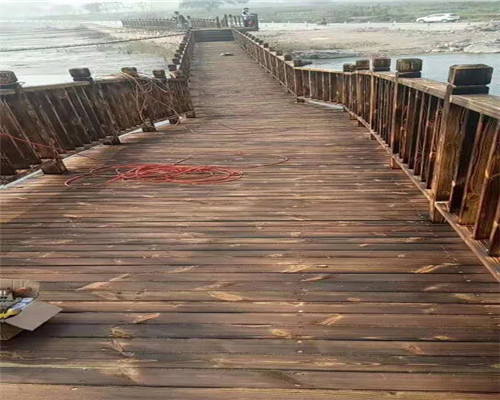 丰台防腐木木栈道1