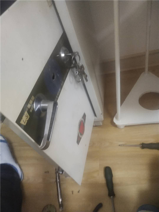 高唐防盗门开锁电话 