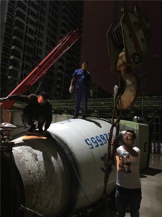 汉中吊车出租对高空坠落防止的措施 