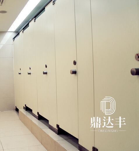 江门公共卫生间隔断板材之间的区别