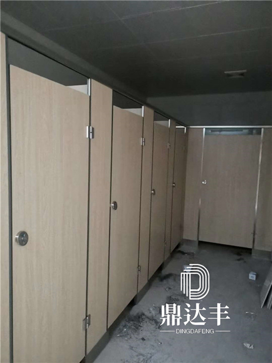 江门卫生间隔断厂家