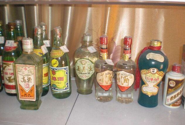 昆明老酒回收 