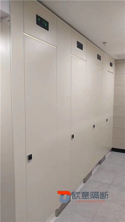 淮安公共卫生间的隔断风格介绍