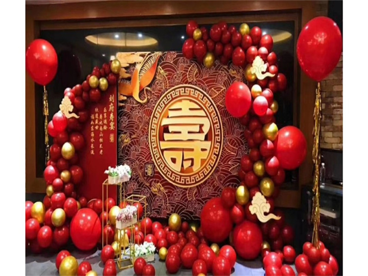 乌鲁木齐气球寿宴装饰 