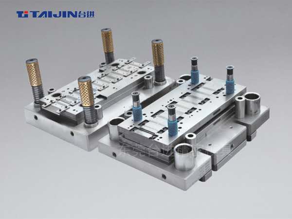 任丘市新辉模具厂 