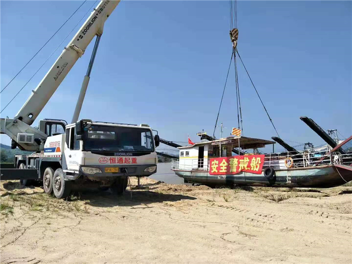 源城吊车出租