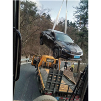 苍梧吊车
