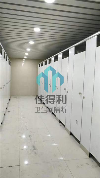 蚌埠公共卫生间隔断门是外开还是内开
