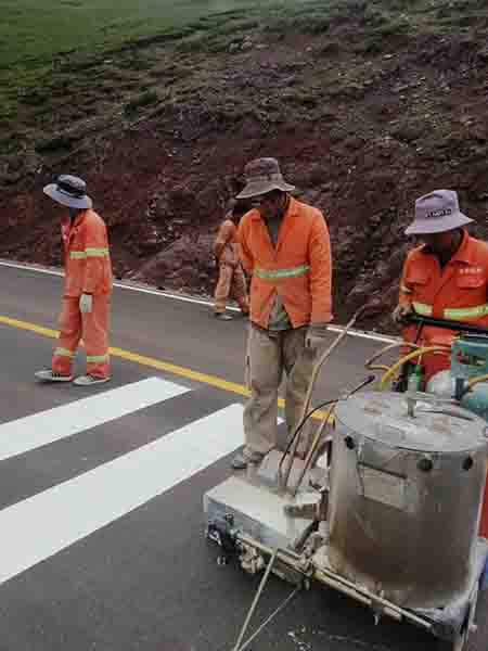 拉萨道路标线