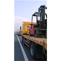 太仓设备叉车搬运