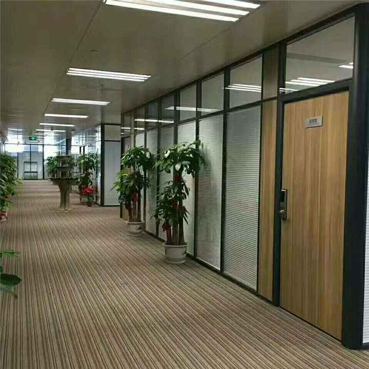 岳阳玻璃隔断价格