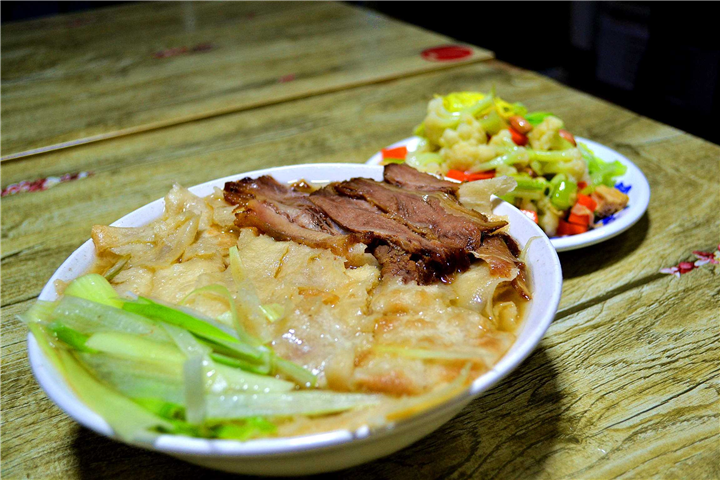 马家楼牛肉罩饼 