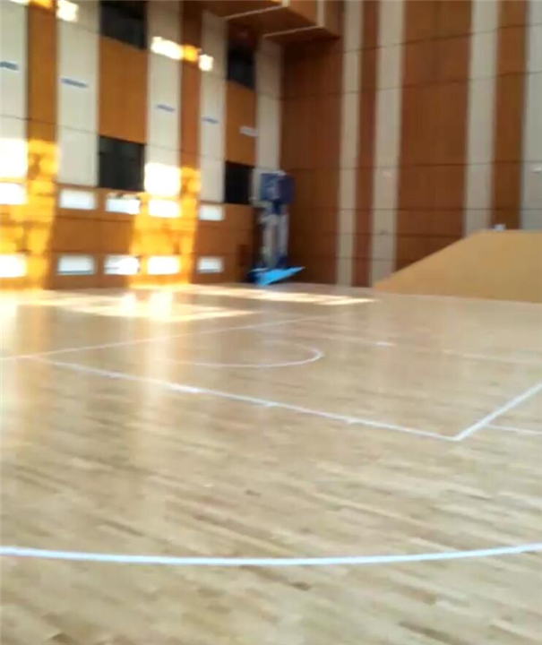 羽毛球场地地板