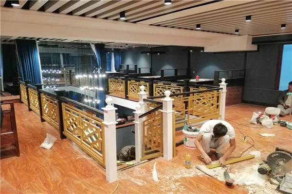 乌鲁木齐实木楼梯厂家 