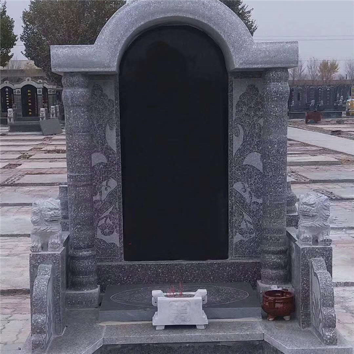乌鲁木齐墓地** 