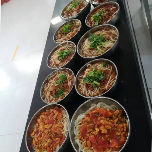 学校食堂 