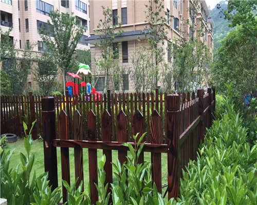 晋中防腐木护栏1