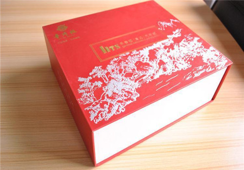 新疆礼盒的设计与印刷 