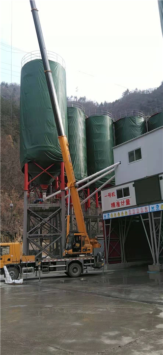 兴山吊车出租