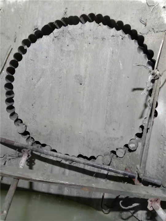 打孔钻孔