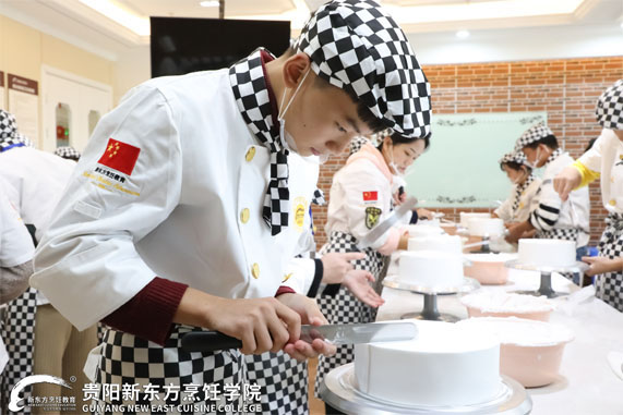 贵阳学裱花