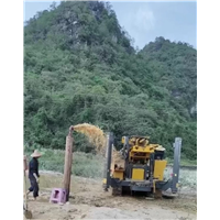 鲁山钻井队