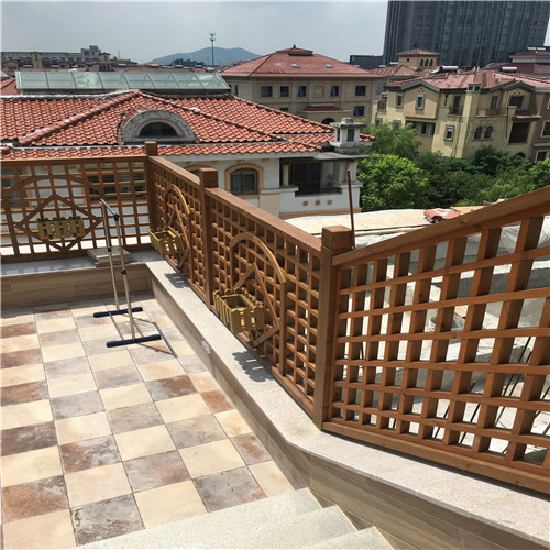 江阴防腐木护栏厂家