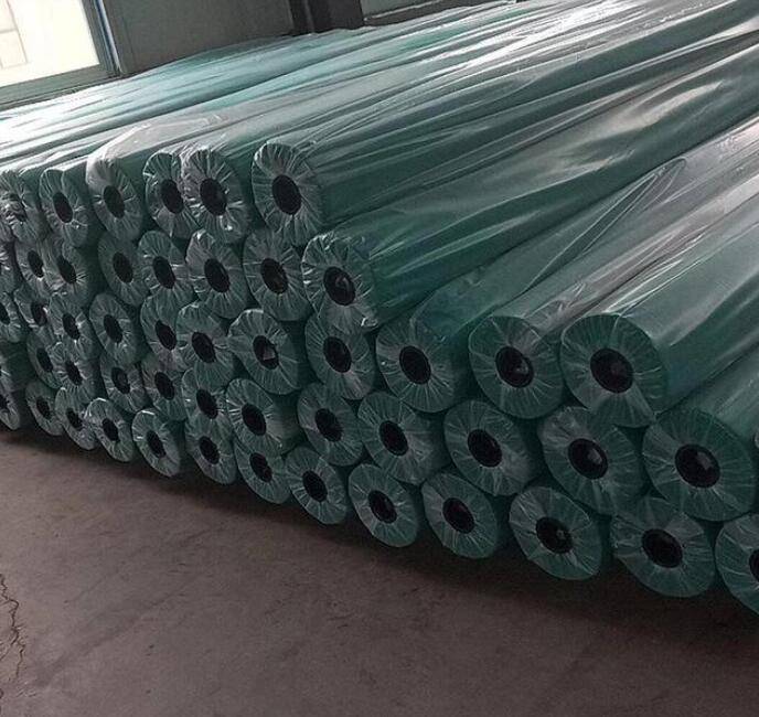 腾冲县白色的土工布