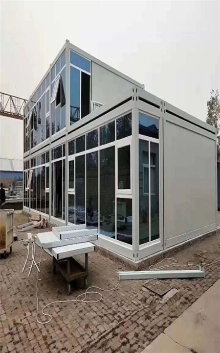 西藏集鑫住人折叠集装箱房