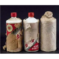鞍山茅台酒回收教你老酒的正确喝法