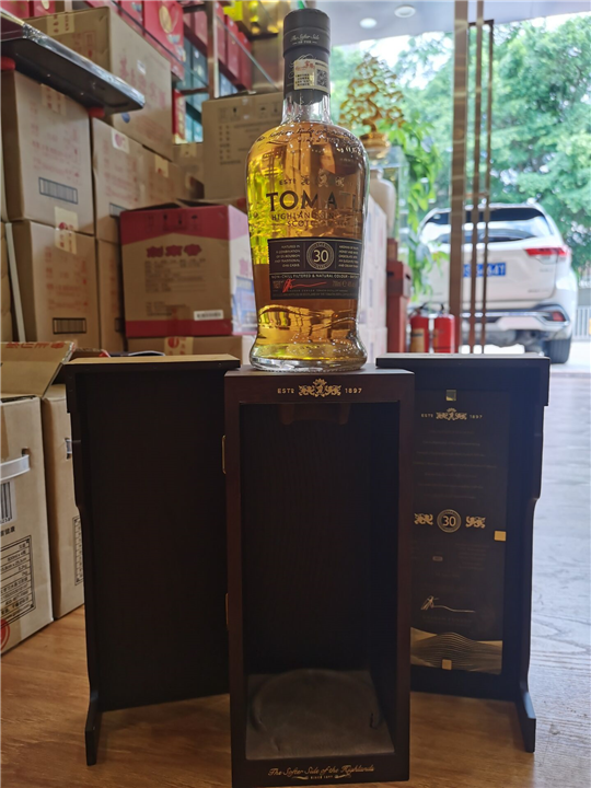连山回收洋酒公司-正规回收杯莫停洋酒门店