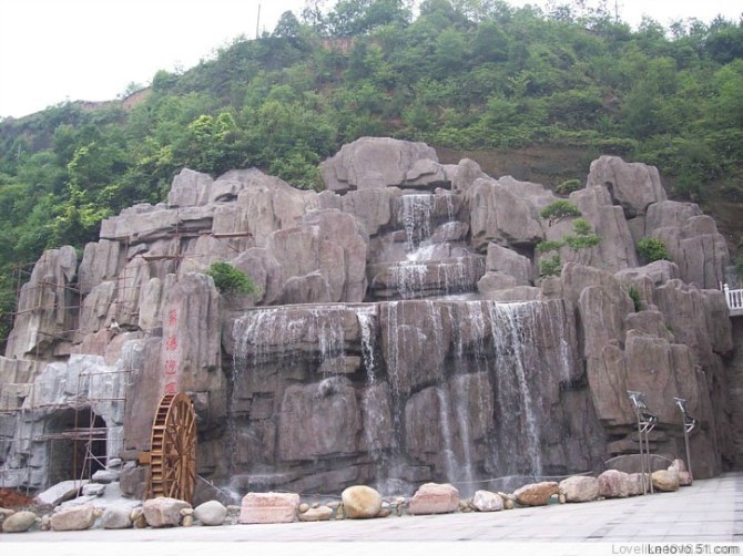 瀑布假山