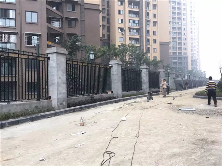 精品铁艺栏杆