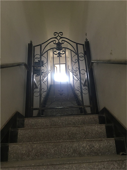叠香园小门