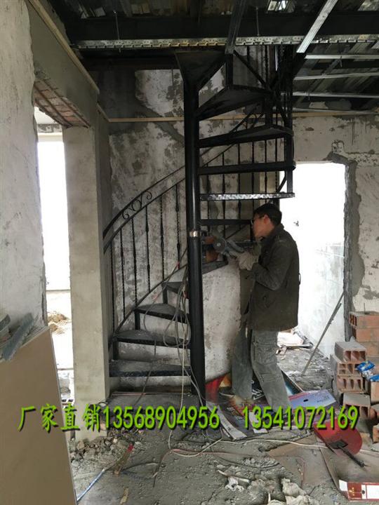 旋转楼梯 