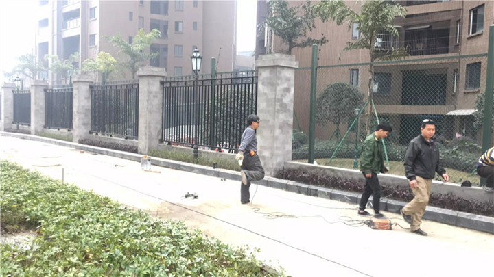精品铁艺栏杆