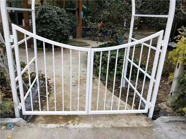 四川铁艺